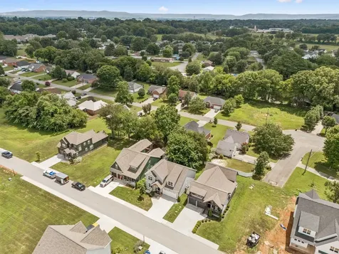 319 Campfire Court Winchester TN 37398