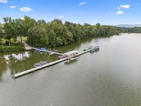 319 Campfire Court Winchester TN 37398