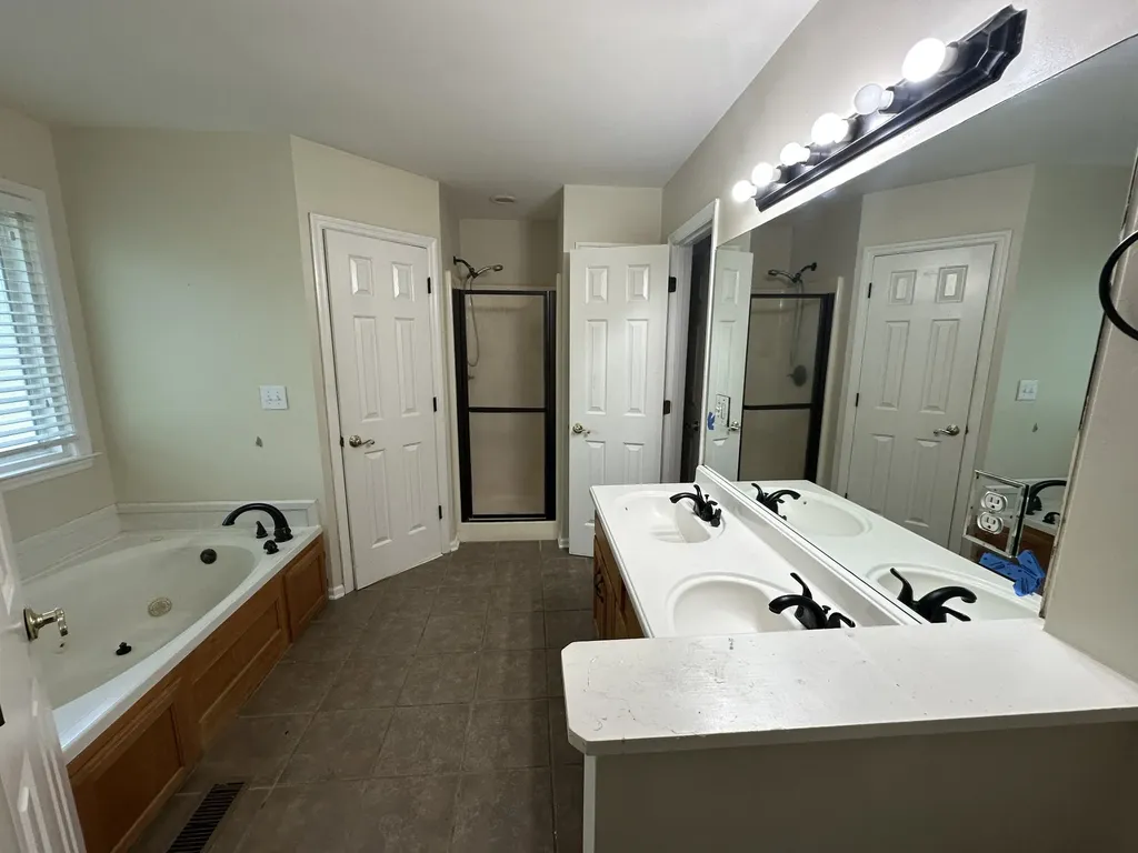 2678 Douglas Lane Thompsons Station TN 37179