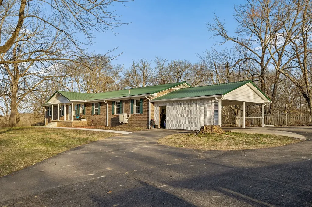 1016 Butler Bridge Road Portland TN 37148