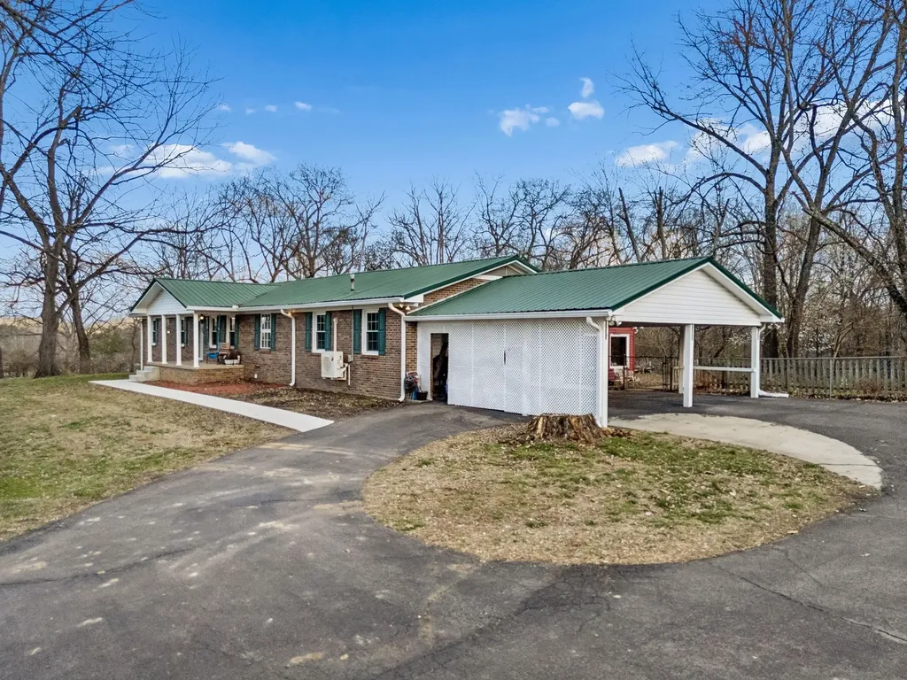 1016 Butler Bridge Road Portland TN 37148