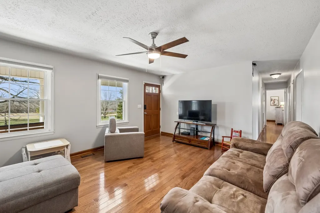 1016 Butler Bridge Road Portland TN 37148