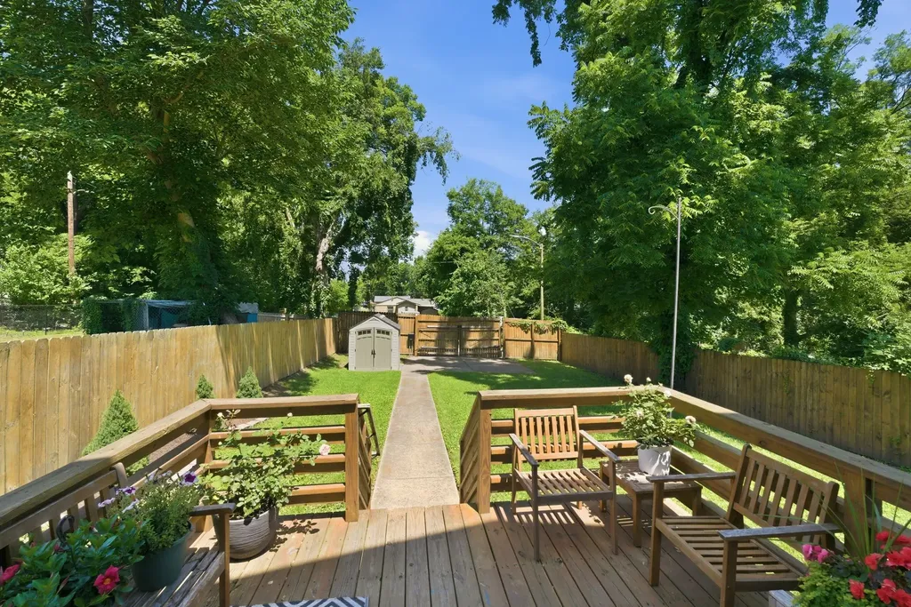1740 24th Ave, N Nashville TN 37208