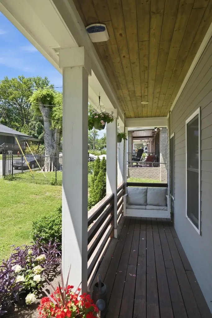 1740 24th Ave, N Nashville TN 37208