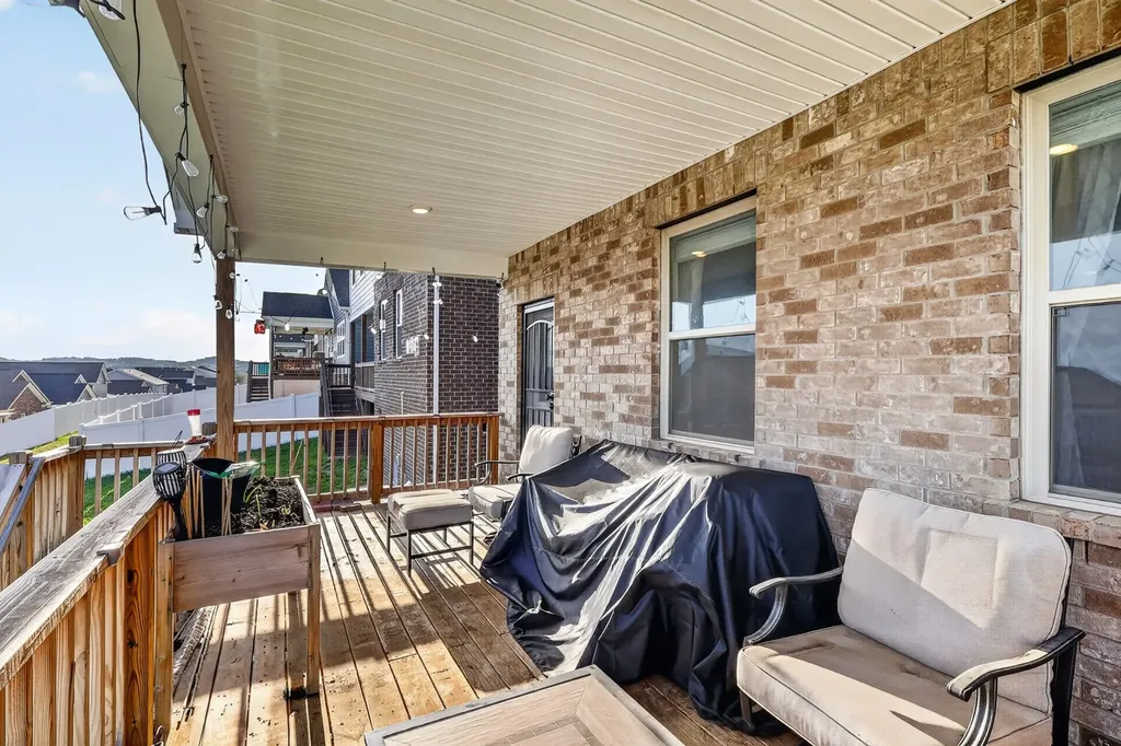 1100 Pebble Run Road Hendersonville TN 37075