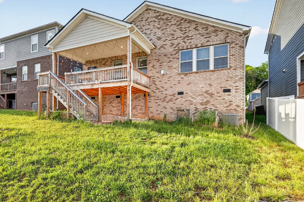 1100 Pebble Run Road Hendersonville TN 37075