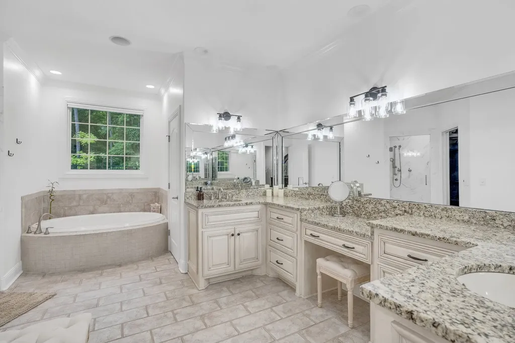 6948 Whispering Oaks Drive Springfield TN 37172