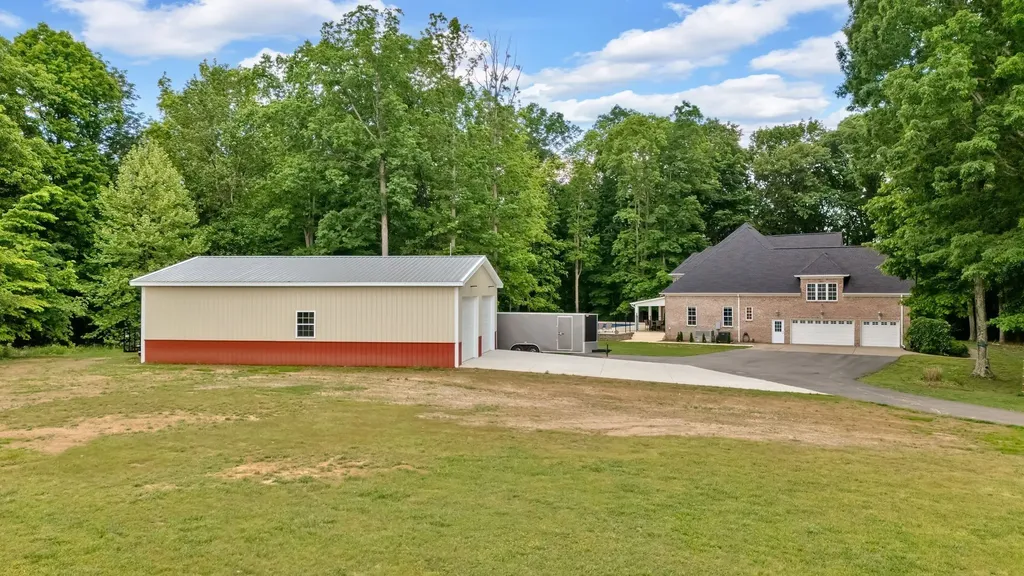 6948 Whispering Oaks Drive Springfield TN 37172