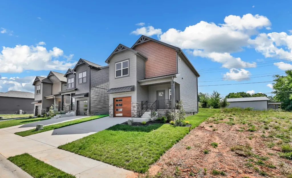 551 Charleston Cove Way Clarksville TN 37043