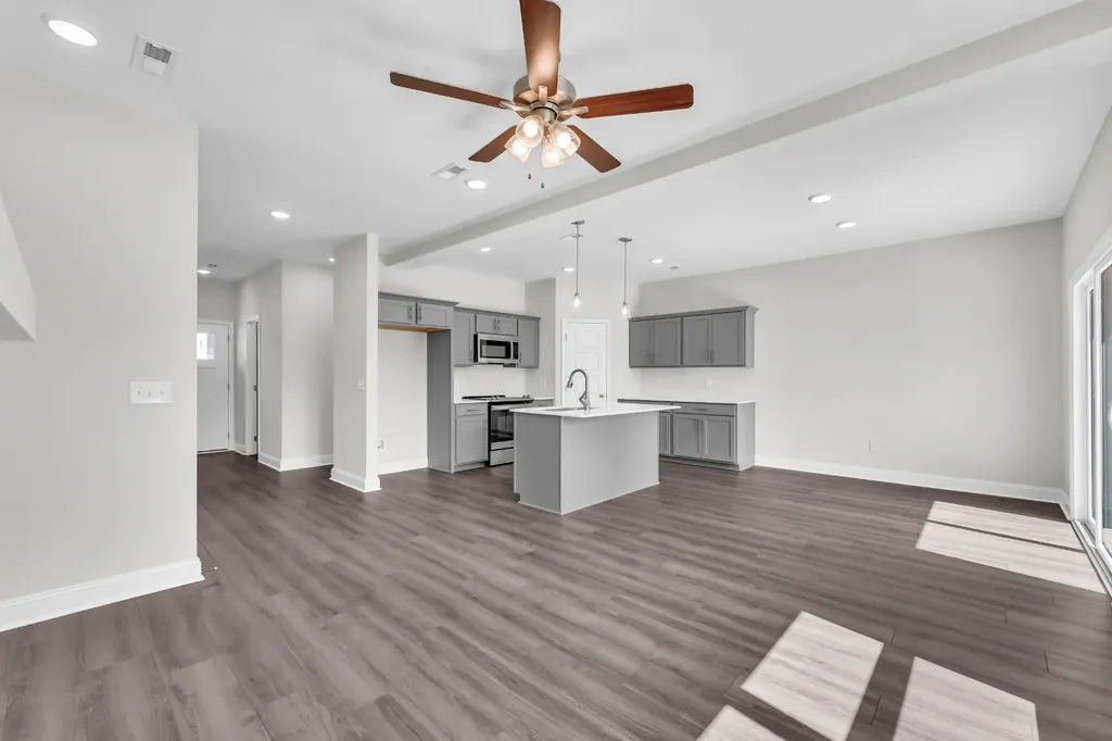 551 Charleston Cove Way Clarksville TN 37043