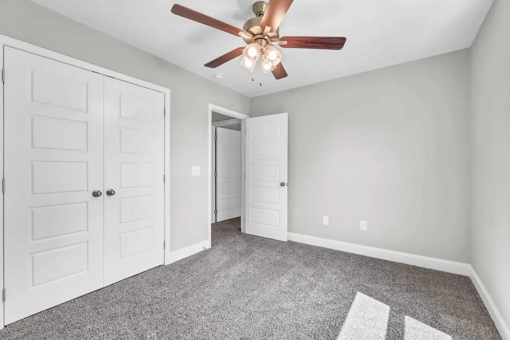 547 Charleston Cove Way Clarksville TN 37043