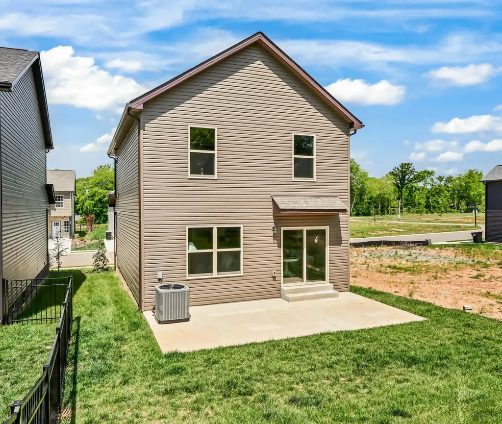 547 Charleston Cove Way Clarksville TN 37043
