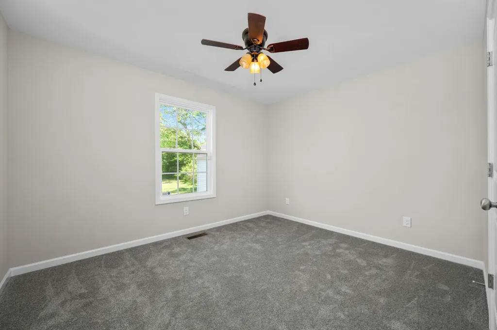 255 Walnut Street Greenbrier TN 37073