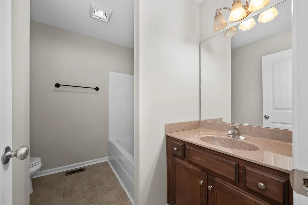 255 Walnut Street Greenbrier TN 37073
