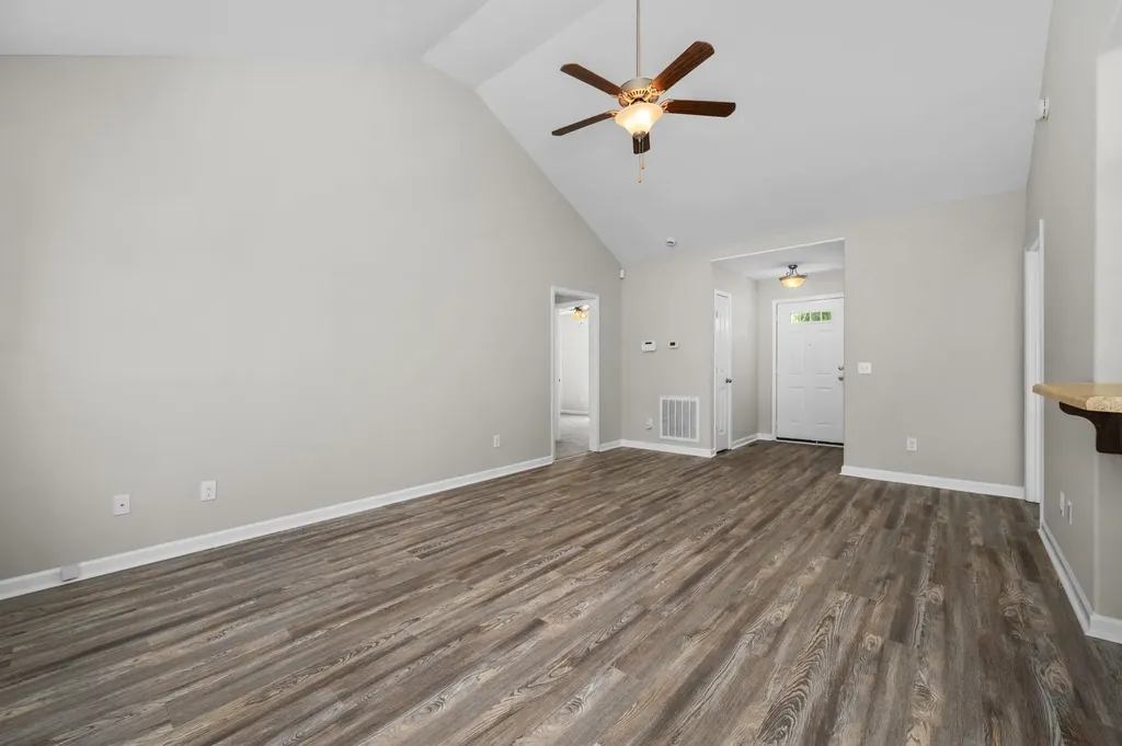 255 Walnut Street Greenbrier TN 37073