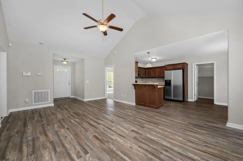 255 Walnut Street Greenbrier TN 37073