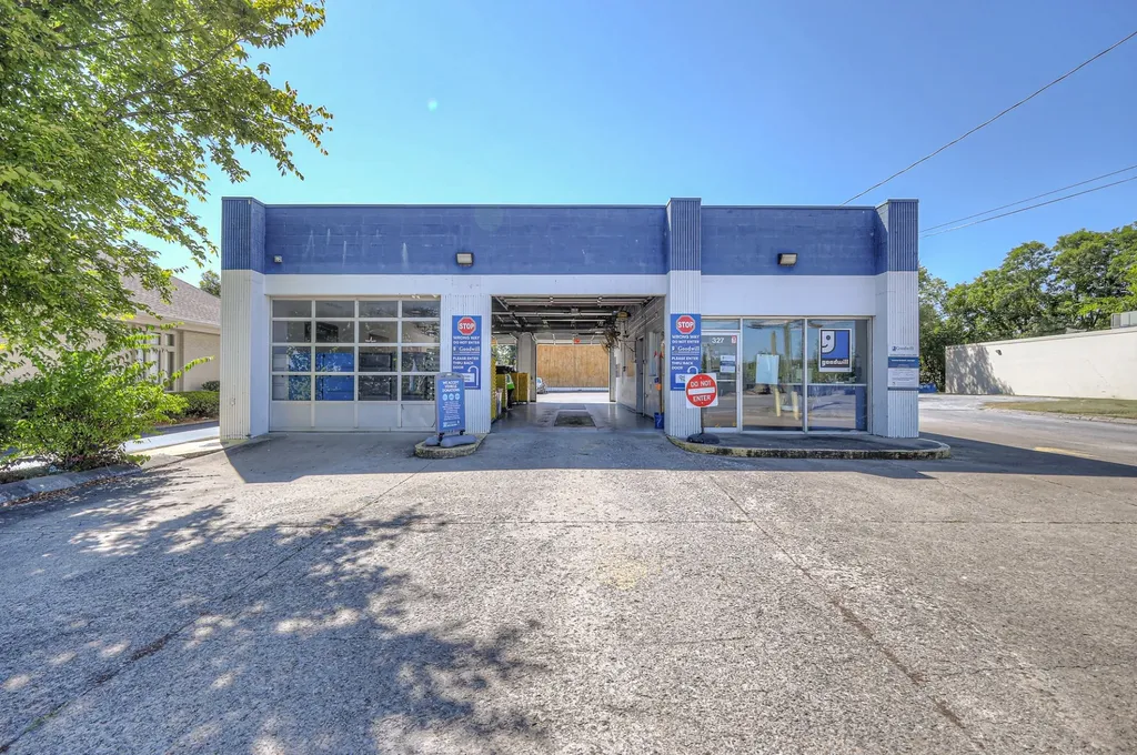 327 W Main Street Hendersonville TN 37075