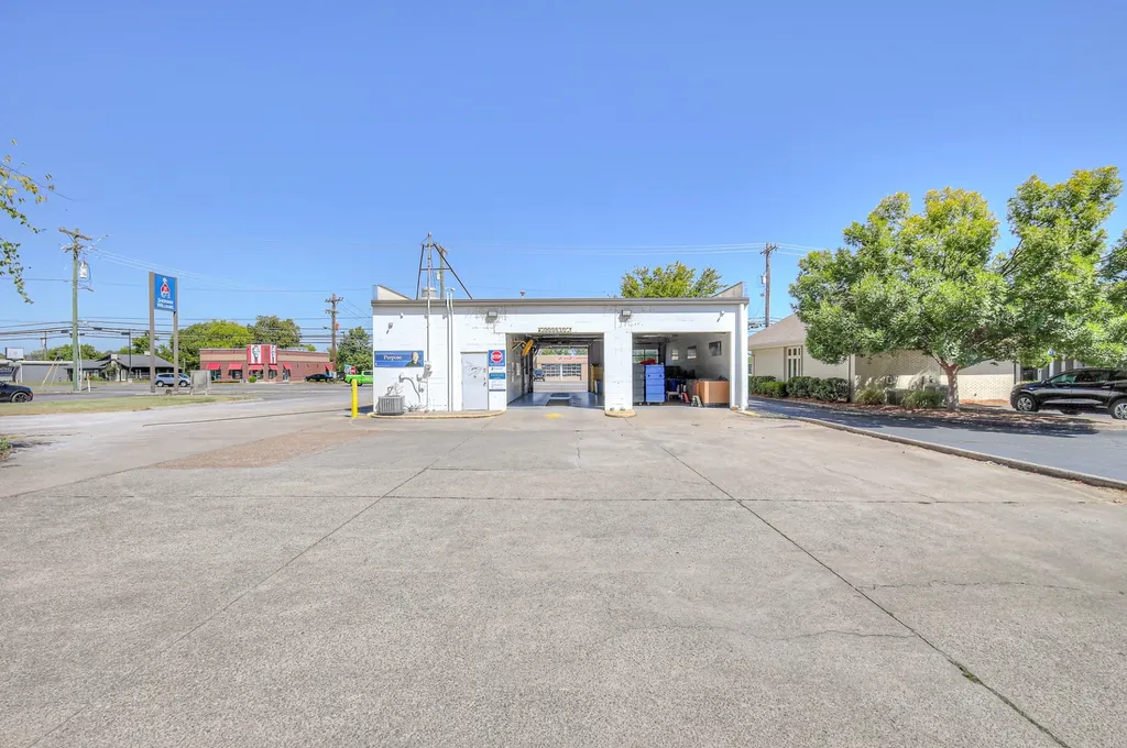 327 W Main Street Hendersonville TN 37075