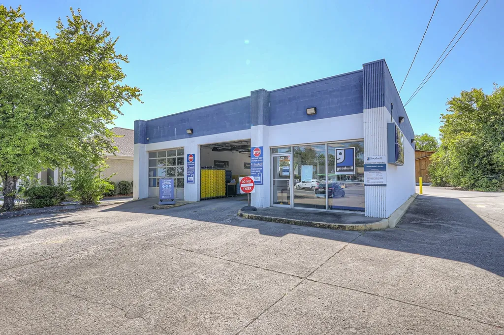 327 W Main Street Hendersonville TN 37075