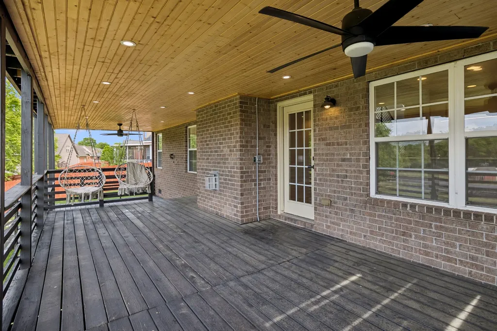 1015 Red Pepper Ridge Spring Hill TN 37174