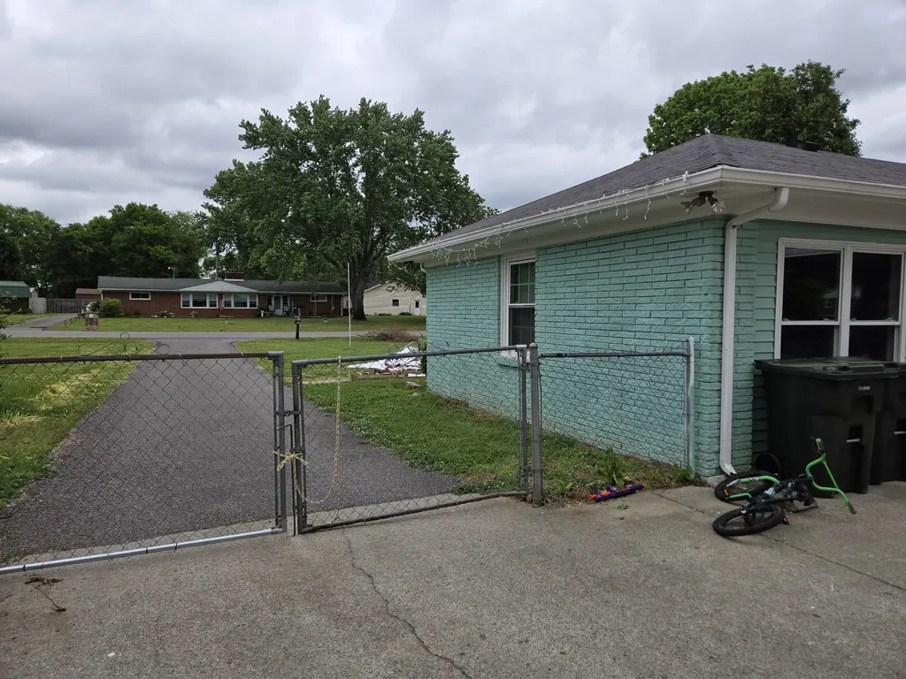 209 Hawkins Avenue Gallatin TN 37066