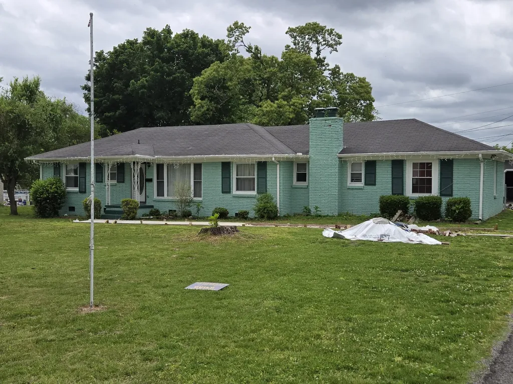 209 Hawkins Avenue Gallatin TN 37066