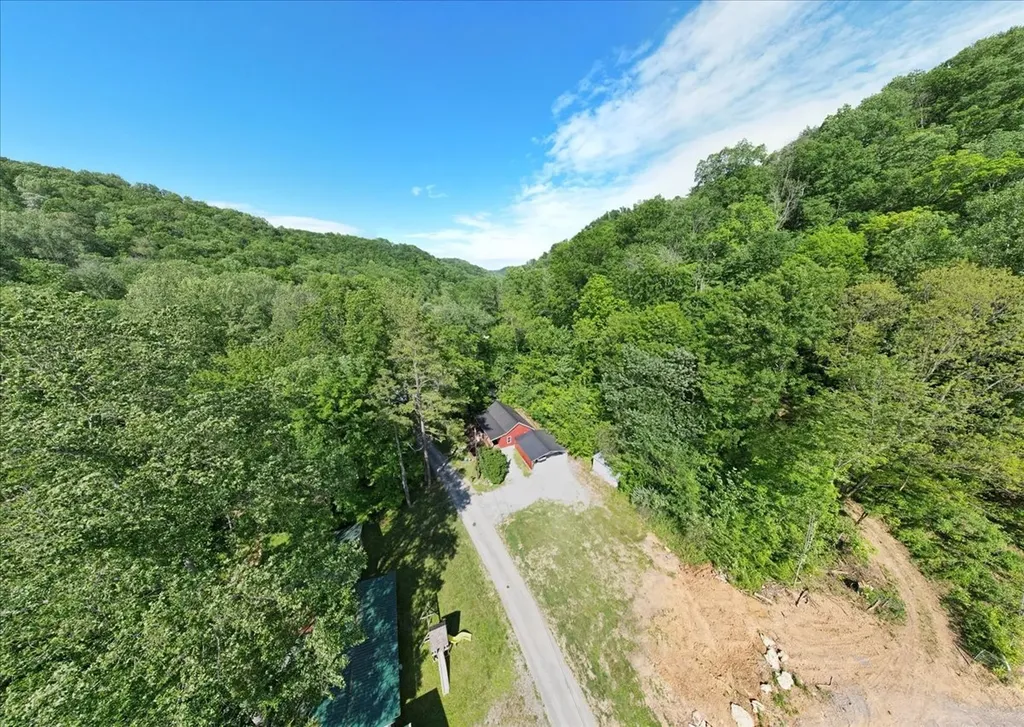 341 Cooper Lane Smithville TN 37166