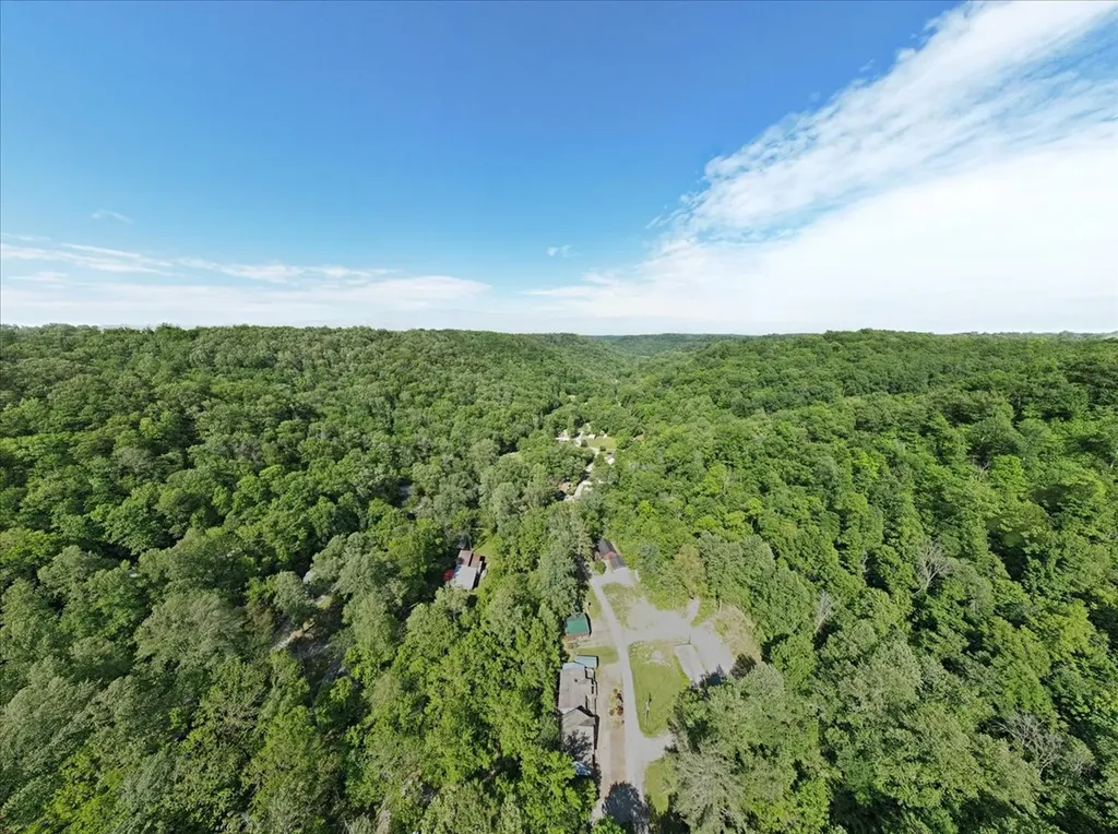341 Cooper Lane Smithville TN 37166