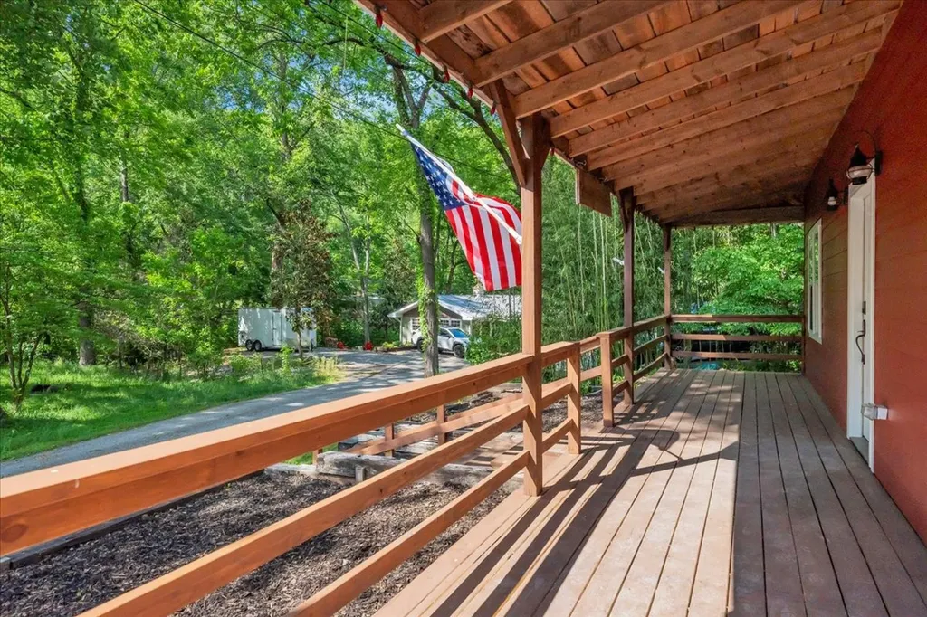 341 Cooper Lane Smithville TN 37166