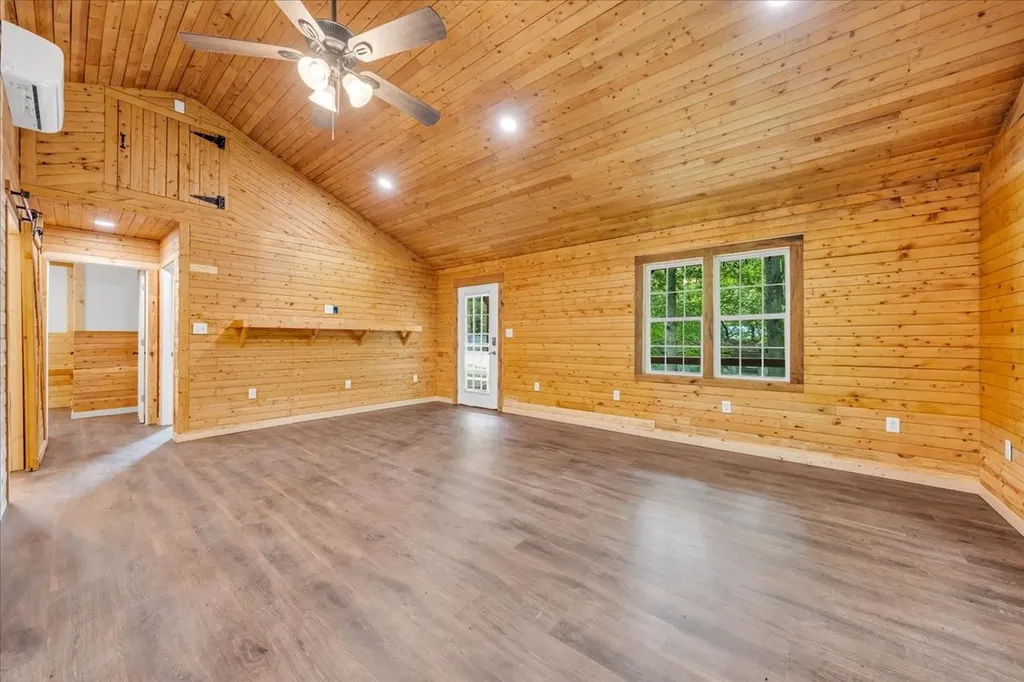 341 Cooper Lane Smithville TN 37166