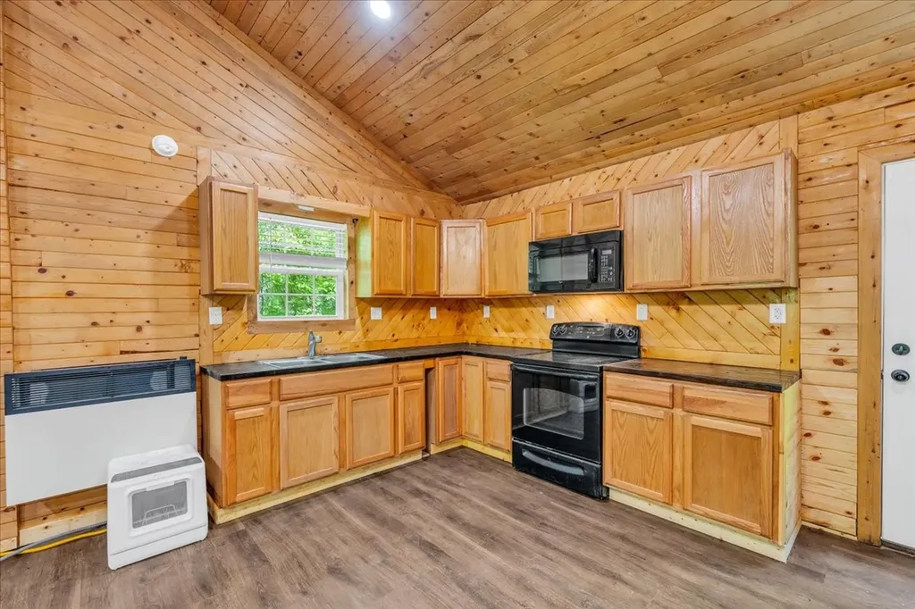 341 Cooper Lane Smithville TN 37166