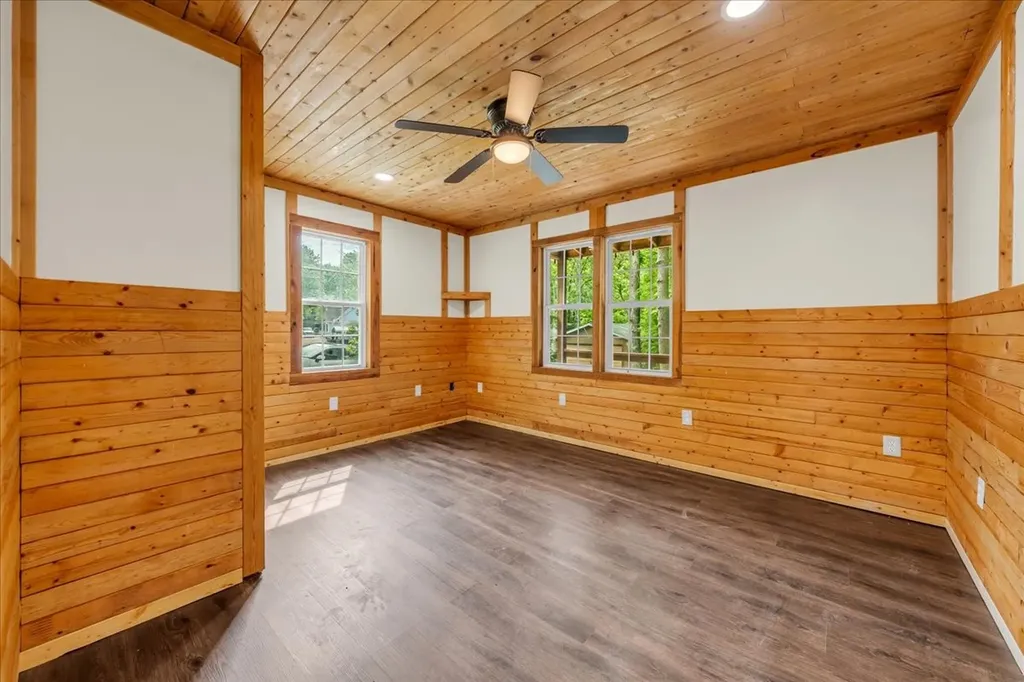 341 Cooper Lane Smithville TN 37166