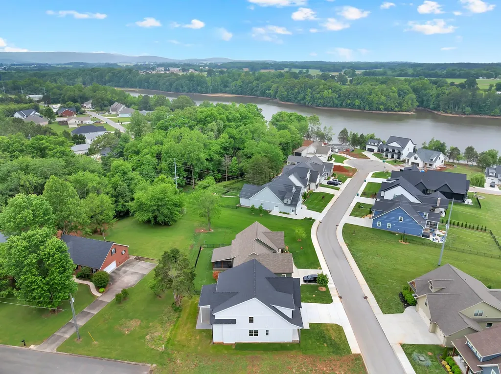 347 Campfire Court Winchester TN 37398