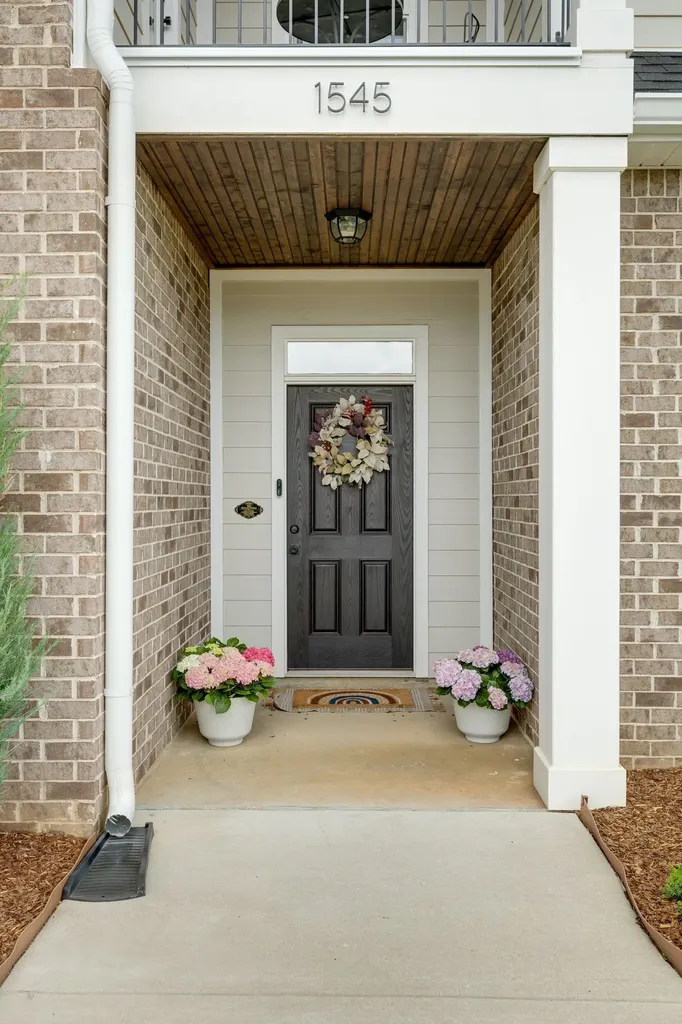 1545 Shalom Street Murfreesboro TN 37128