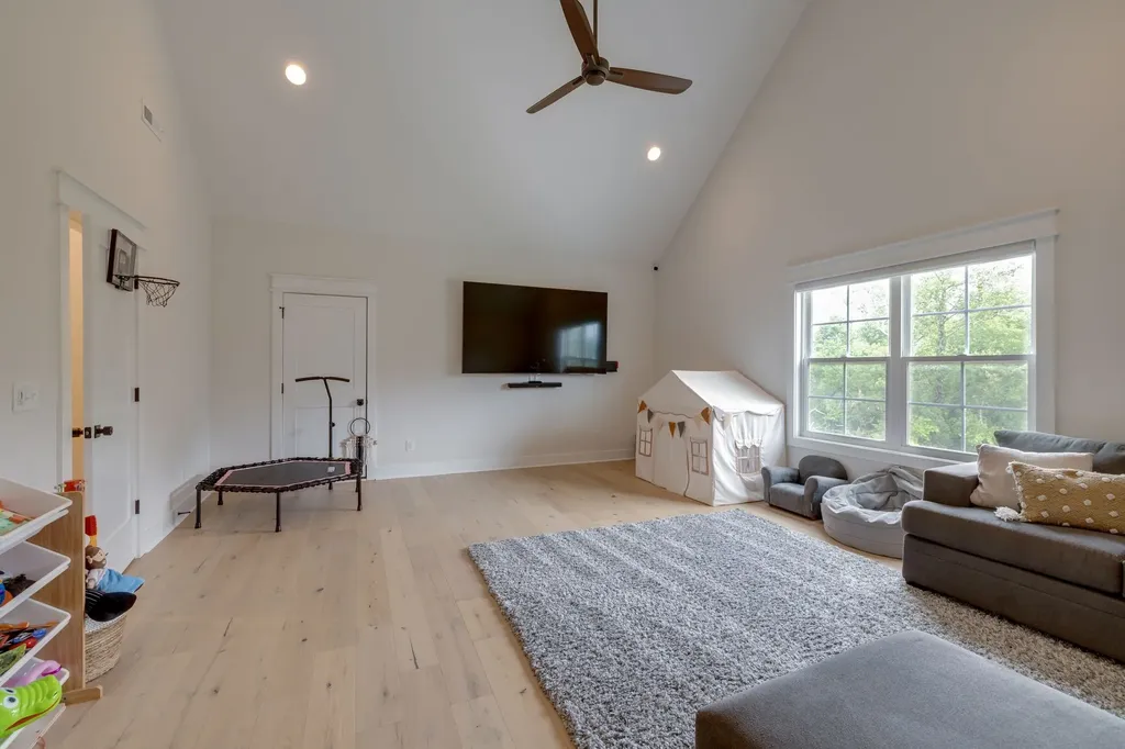 1545 Shalom Street Murfreesboro TN 37128