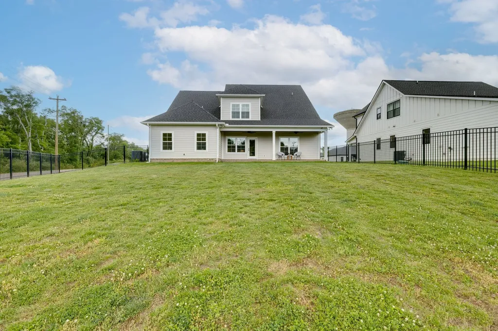 1545 Shalom Street Murfreesboro TN 37128