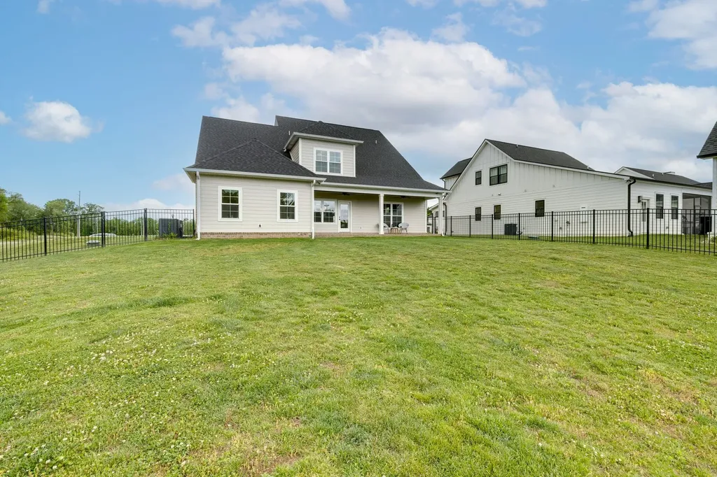 1545 Shalom Street Murfreesboro TN 37128