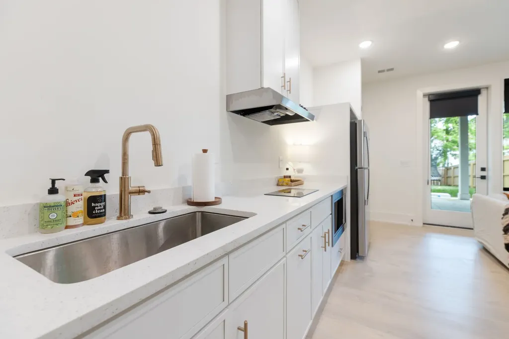 2804 Kirkwood Avenue, W Nashville TN 37204