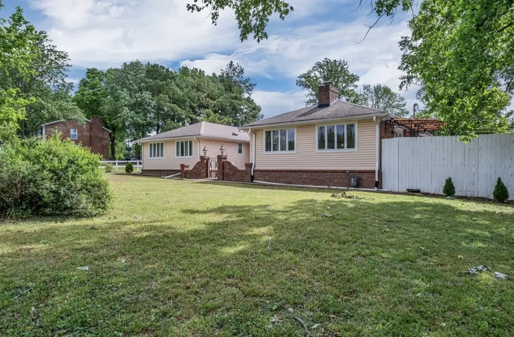 454 W Campbell Road Goodlettsville TN 37072