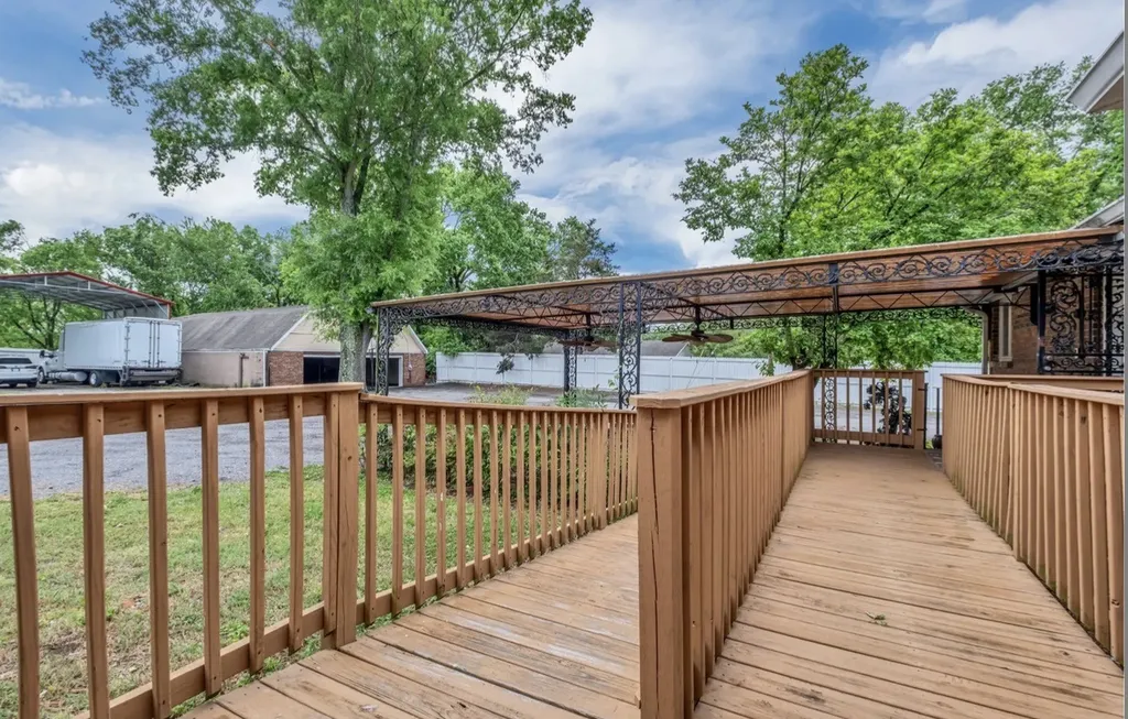 454 W Campbell Road Goodlettsville TN 37072