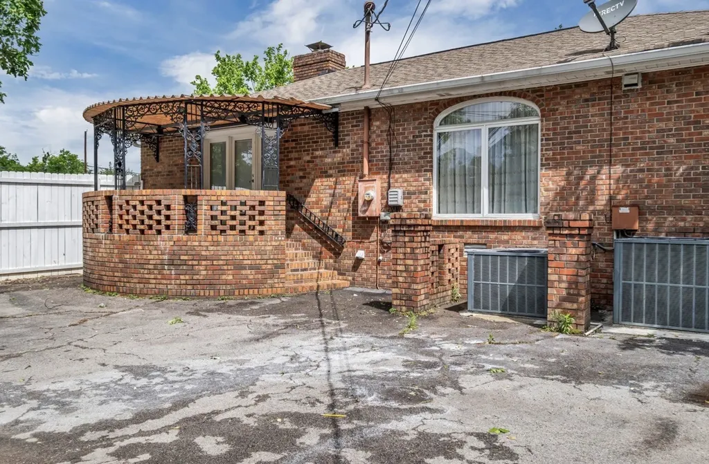 454 W Campbell Road Goodlettsville TN 37072