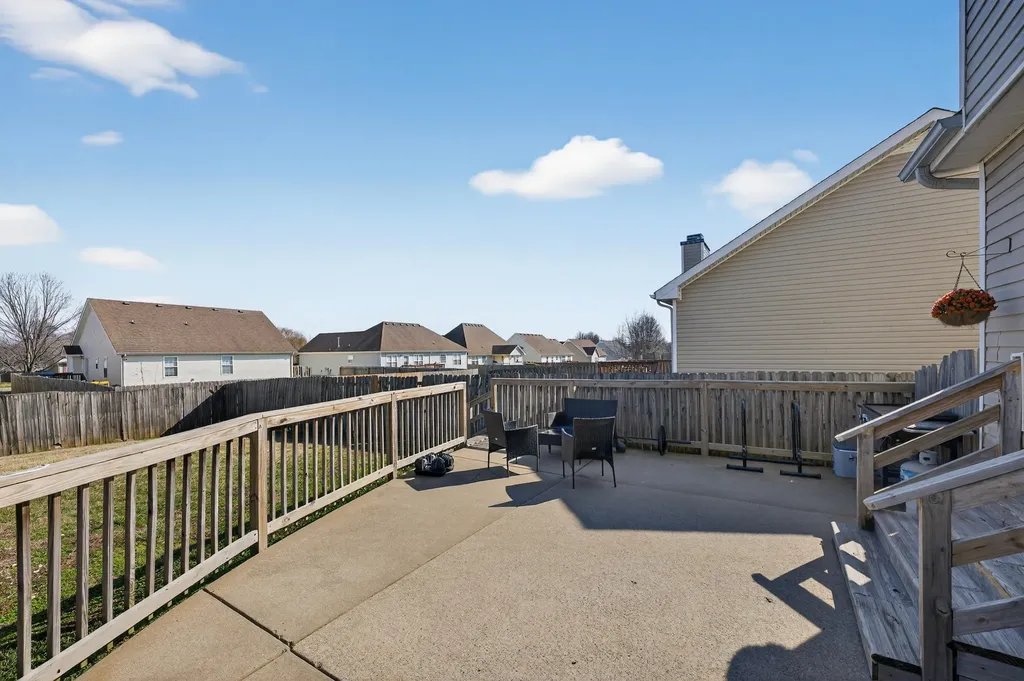 3761 Jot Dr, N Clarksville TN 37040