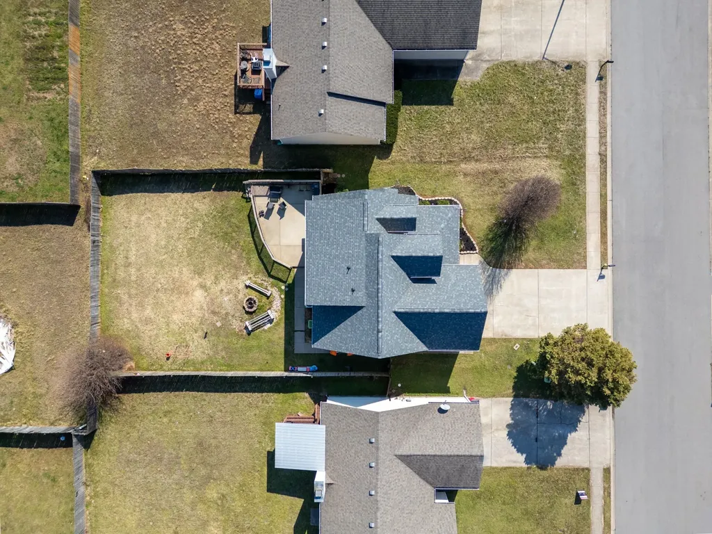 3761 Jot Dr, N Clarksville TN 37040