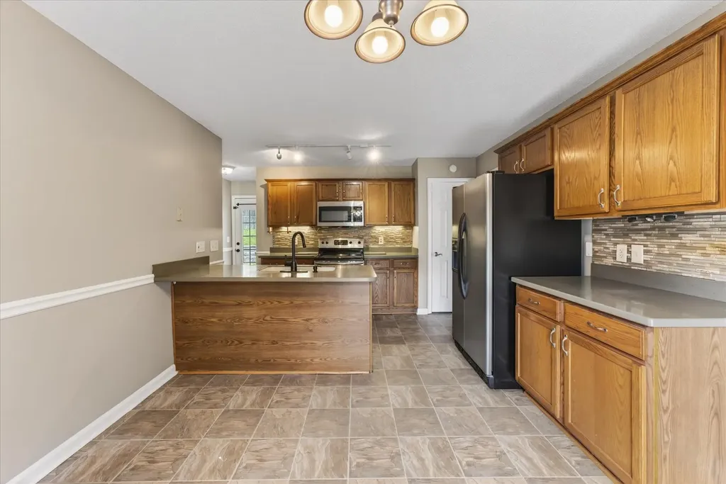 431 Cyprus Court Clarksville TN 37040