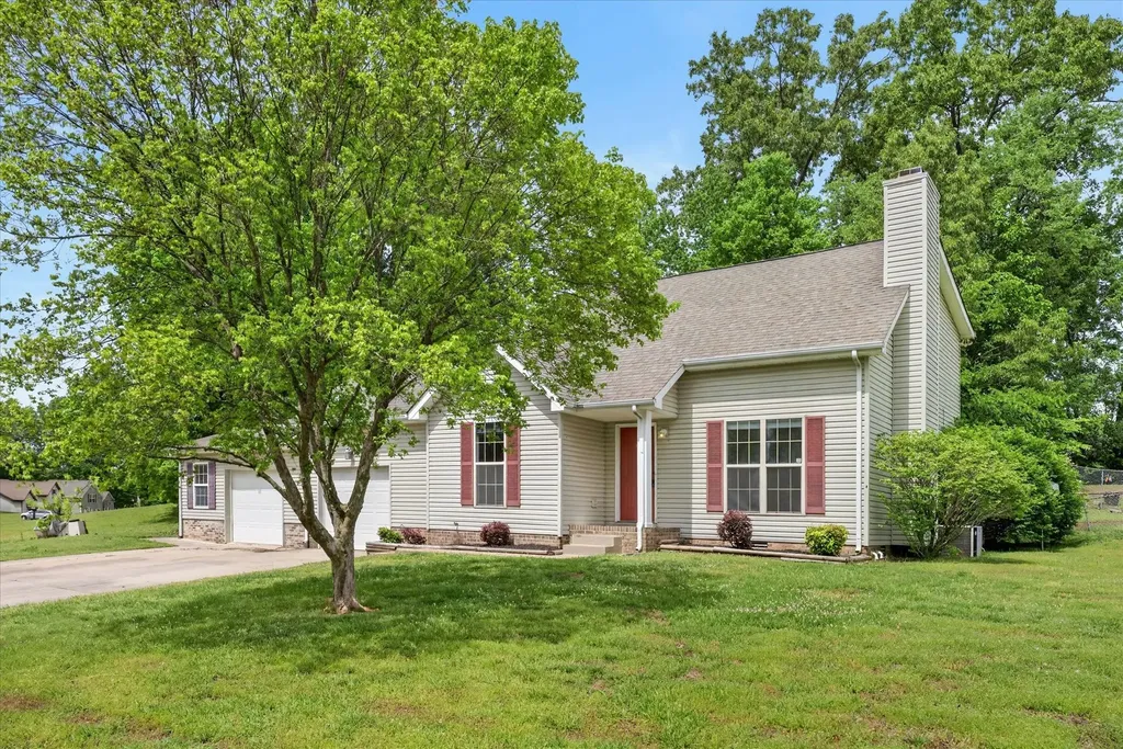 431 Cyprus Court Clarksville TN 37040