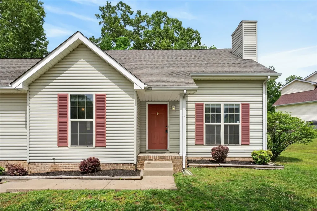431 Cyprus Court Clarksville TN 37040