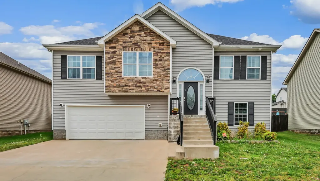 1391 Freedom Drive Clarksville TN 37042