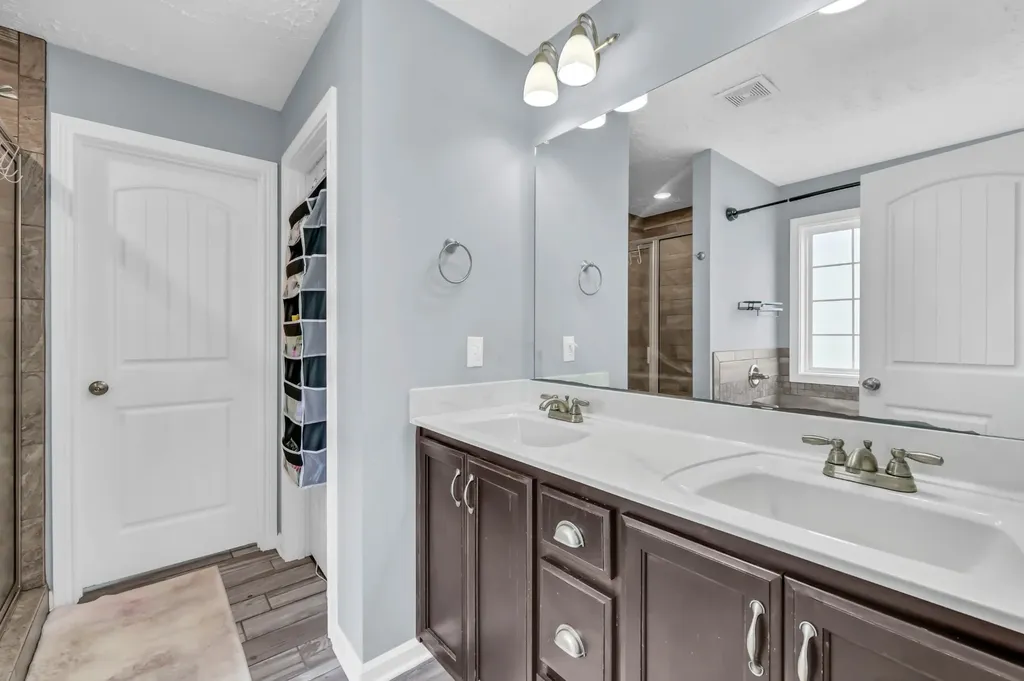 1391 Freedom Drive Clarksville TN 37042