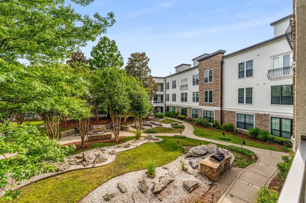2600 Hillsboro Pike Nashville TN 37212