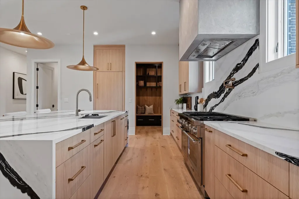 822 Sutton Hill Road Nashville TN 37204